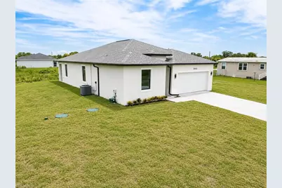 1042 Monday St, Labelle, FL 33935 - Photo 3