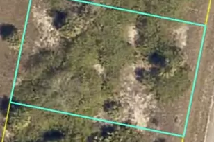 826 Berkshire Dr, Labelle, FL 33935 - Photo 1