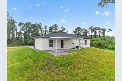 851 Calumet St E, Lehigh Acres, FL 33974 - Photo 17
