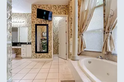 4924 SW 17th Ave, Cape Coral, FL 33914 - Photo 17