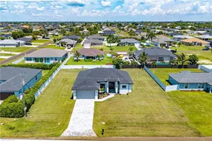 707 NW 7th Pl, Cape Coral, FL 33993 - Photo 29