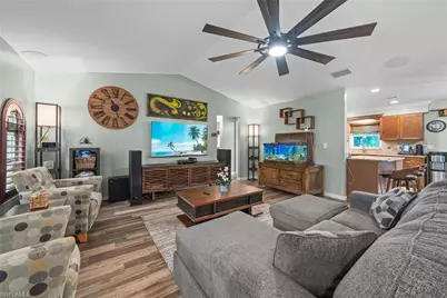 519 NW 26th Pl, Cape Coral, FL 33993 - Photo 9