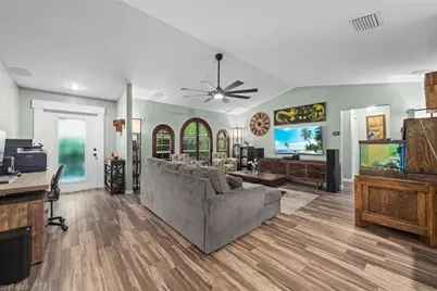 519 NW 26th Pl, Cape Coral, FL 33993 - Photo 5
