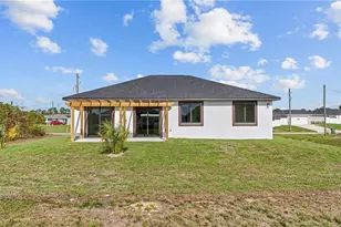 8033 Oakleaf Cir, Labelle, FL 33935 - Photo 23