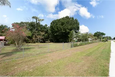 507 Jefferson Ave W, Immokalee, FL 34142 - Photo 33