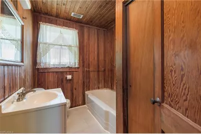 507 Jefferson Ave W, Immokalee, FL 34142 - Photo 17
