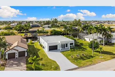 1030 NW 39th Ave, Cape Coral, FL 33993 - Photo 3