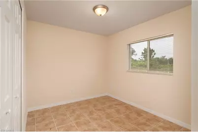 546 Sherwood Ave S, Lehigh Acres, FL 33974 - Photo 15
