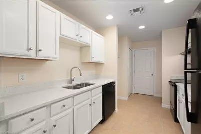 546 Sherwood Ave S, Lehigh Acres, FL 33974 - Photo 5