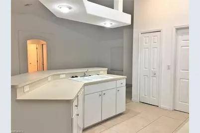 2221 SW 8th Pl, Cape Coral, FL 33991 - Photo 11