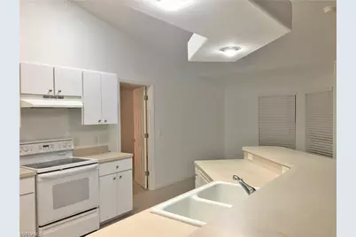2221 SW 8th Pl, Cape Coral, FL 33991 - Photo 7