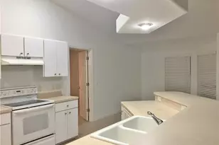 2221 SW 8th Pl, Cape Coral, FL 33991 - Photo 7
