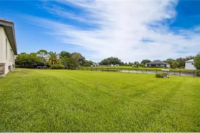 16630 Willow Point Ct, Alva, FL 33920 - Photo 33