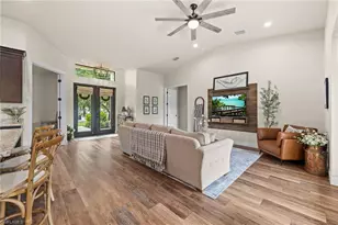 16630 Willow Point Ct, Alva, FL 33920 - Photo 9