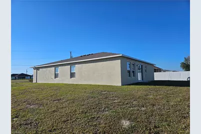 901 NW 15th Pl, Cape Coral, FL 33993 - Photo 33