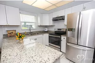 16161 Amberwood Lake Ct, Fort Myers, FL 33908 - Photo 5