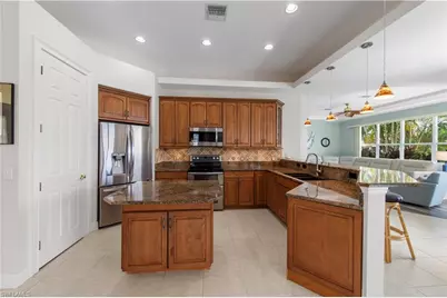 2506 Retunda Pkwy W, Cape Coral, FL 33904 - Photo 23