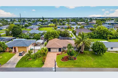 1311 SE 13th Ter, Cape Coral, FL 33990 - Photo 27