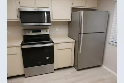 11060 Caravel Cir #105, Fort Myers, FL 33908 - Photo 3