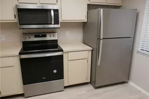 11060 Caravel Cir, Fort Myers, FL 33908 - Photo 3