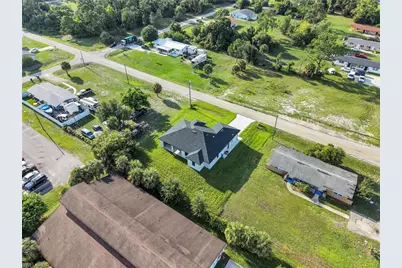 2204 E 7th St, Lehigh Acres, FL 33936 - Photo 5