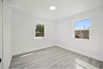 1644 Pawnee St, Fort Myers, FL 33916 - Photo 11