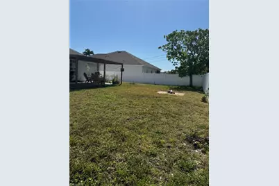 1213 SW 18th Ter, Cape Coral, FL 33991 - Photo 17