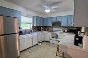 613 SE 46th Ter, Cape Coral, FL 33904 - Photo 9