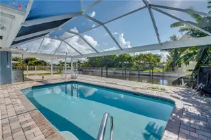 4312 S Pacific Cir, North Fort Myers, FL 33903 - Photo 3