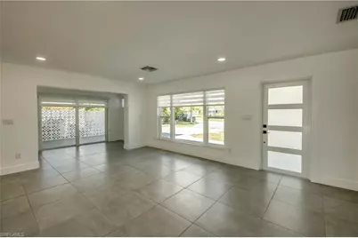 4312 S Pacific Cir, North Fort Myers, FL 33903 - Photo 9