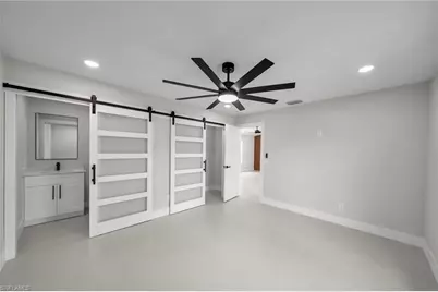 315 SE 7th Pl, Cape Coral, FL 33990 - Photo 15
