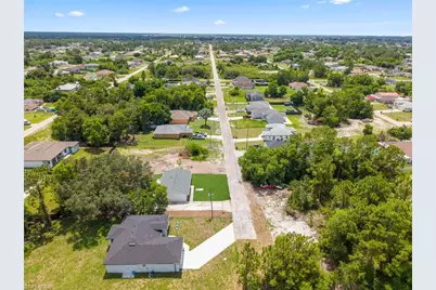 3203 28th St SW, Lehigh Acres, FL 33976 - Photo 7