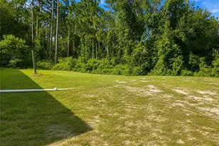 735 S Trebol St, Clewiston, FL 33440 - Photo 13