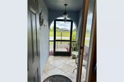 304 NE 19th Ter, Cape Coral, FL 33909 - Photo 5