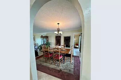 304 NE 19th Ter, Cape Coral, FL 33909 - Photo 7