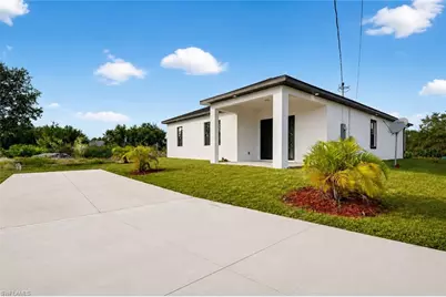 2513 69th St W, Lehigh Acres, FL 33971 - Photo 3