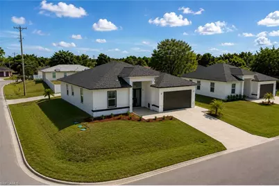 2513 69th St W, Lehigh Acres, FL 33971 - Photo 7