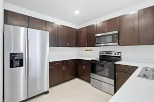 20530 Plumwood Loop, North Fort Myers, FL 33917 - Photo 5
