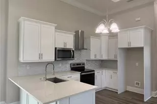 433 NW 1st St, Cape Coral, FL 33993 - Photo 11