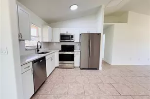 718 Rue Labeau Cir, Fort Myers, FL 33913 - Photo 7