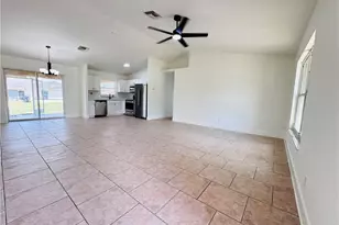 718 Rue Labeau Cir, Fort Myers, FL 33913 - Photo 5