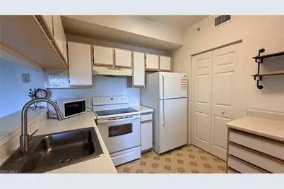 6490 Aragon Way #205, Fort Myers, FL 33966 - Photo 9