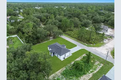 1718 Hibiscus Ave, Lehigh Acres, FL 33972 - Photo 39