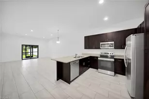318 SW 7th Terrace, Cape Coral, FL 33991 - Photo 5