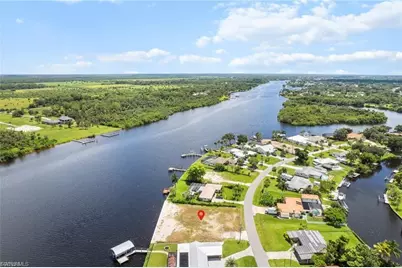 13838 River Forest Dr, Fort Myers, FL 33905 - Photo 3