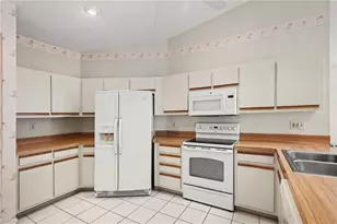 423 SW 12th St, Cape Coral, FL 33991 - Photo 15