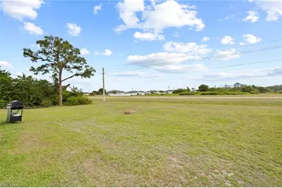 5011 Dania Cir, Labelle, FL 33935 - Photo 19