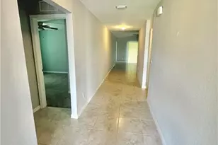 1424 NW 4th St, Cape Coral, FL 33993 - Photo 5