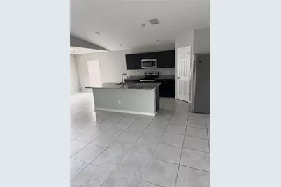 1424 NW 4th St, Cape Coral, FL 33993 - Photo 3