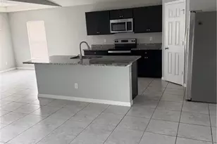 1424 NW 4th St, Cape Coral, FL 33993 - Photo 3